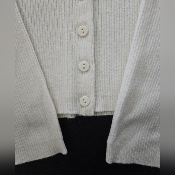 NWT - Italian Merino Wool Sarah Spencer Off White Cardigan - Size L - Picture 4 of 8